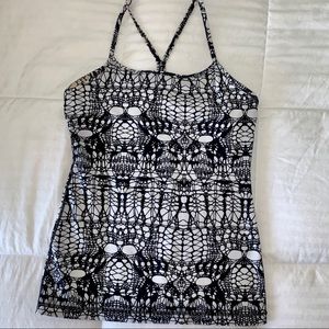 Lululemon tank size 6